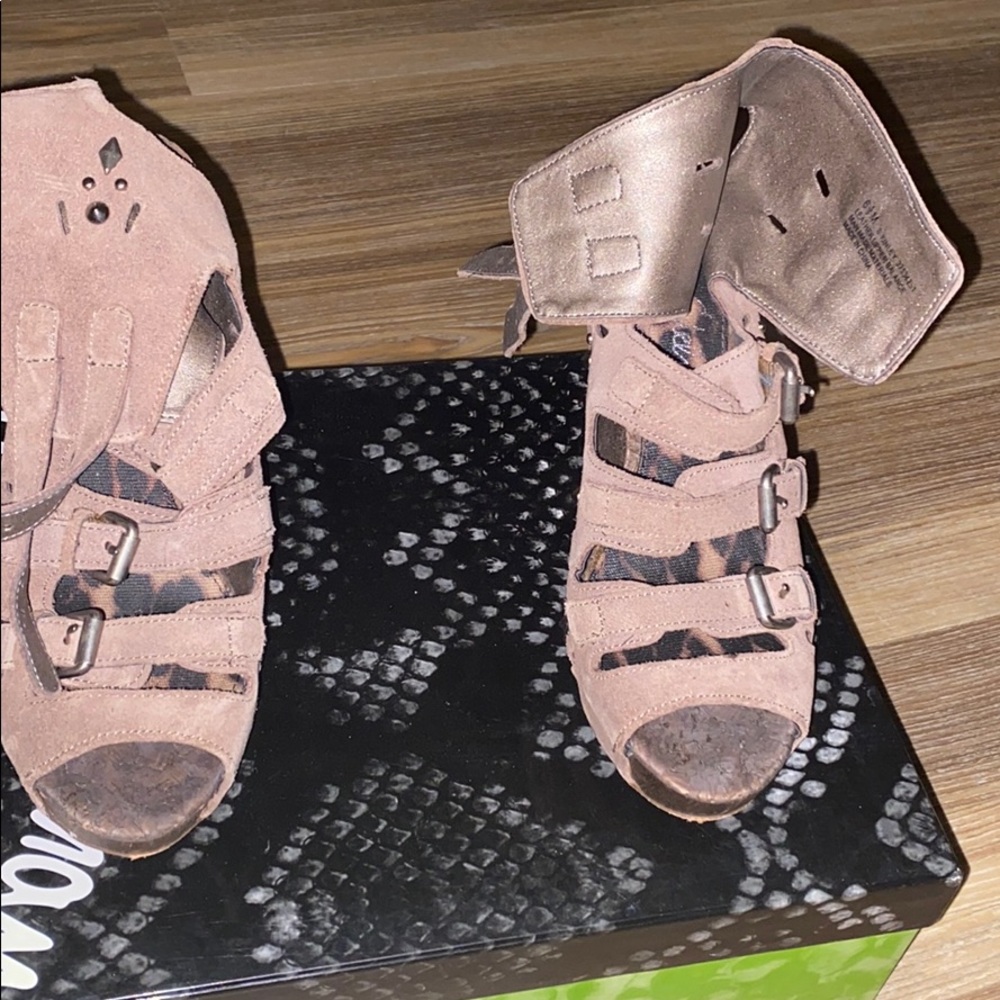 Sam Edelman wedges !